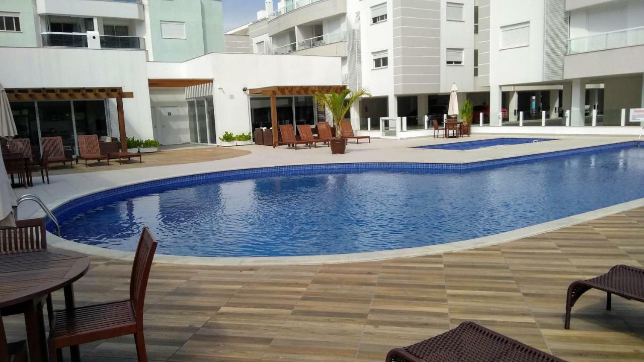 Florianópolis Apartamento Frente Para A Piscina A Uma Quadra Da Praia מראה חיצוני תמונה
